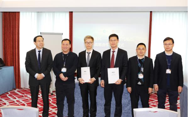 泰克鲁斯·腾风所属腾风集团与中国中车签订战略合作协议 汽车殿堂